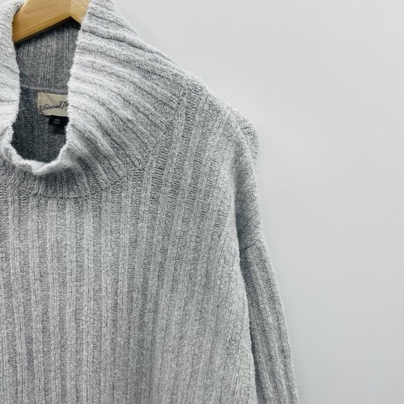 Universal Thread Womens Size XXL Turtleneck Tunic Pullover Sweater in Light Gray - Picture 3 of 7
